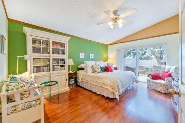 98 Gables Boulevard, Weston, FL 33326