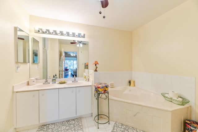 98 Gables Boulevard, Weston, FL 33326