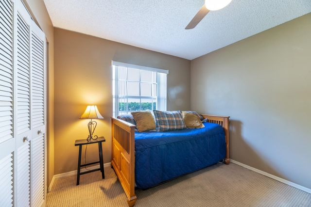 98 Gables Boulevard, Weston, FL 33326