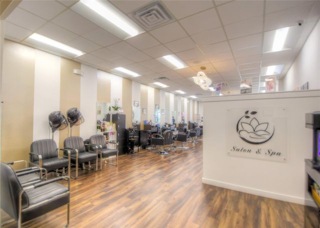 98 Gables Boulevard, Weston, FL 33326