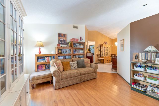 98 Gables Boulevard, Weston, FL 33326