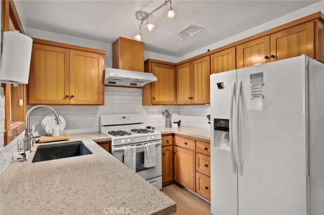 12861 Club, Redlands, CA 92373