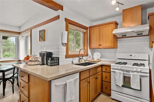 12861 Club, Redlands, CA 92373
