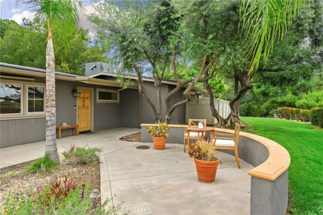 12861 Club, Redlands, CA 92373