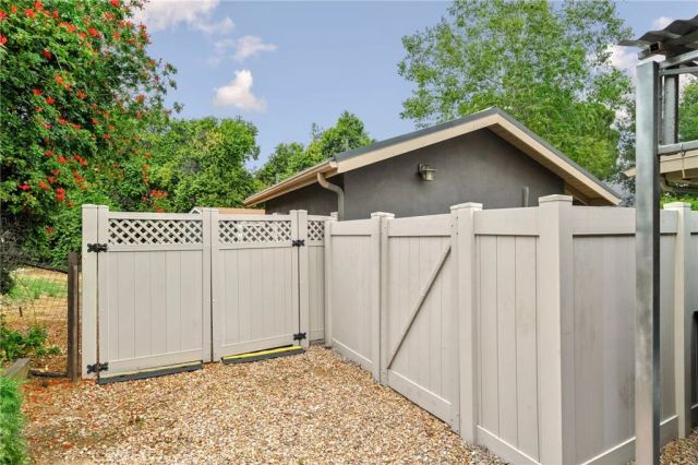 12861 Club, Redlands, CA 92373