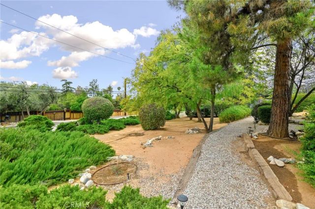 12861 Club, Redlands, CA 92373