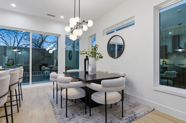 815 Bayonne Street, Dallas, TX 75212