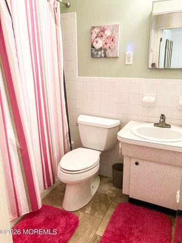 9 A West Lake Drive A, Manchester, NJ 08759