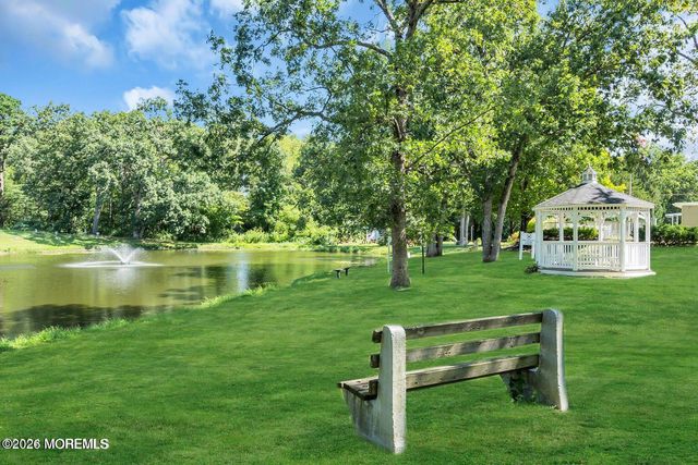 9 A West Lake Drive A, Manchester, NJ 08759