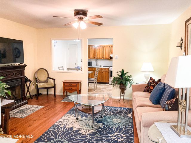 9 A West Lake Drive A, Manchester, NJ 08759
