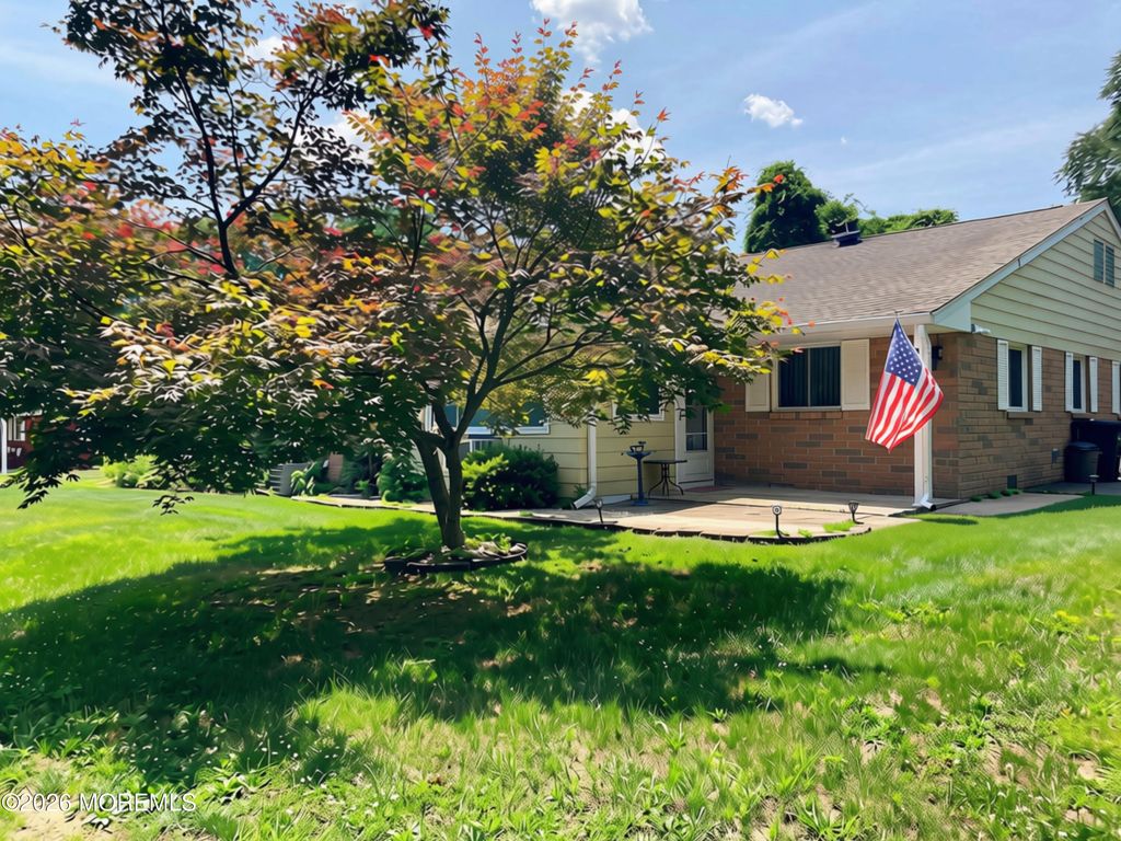 9 A West Lake Drive A, Manchester, NJ 08759