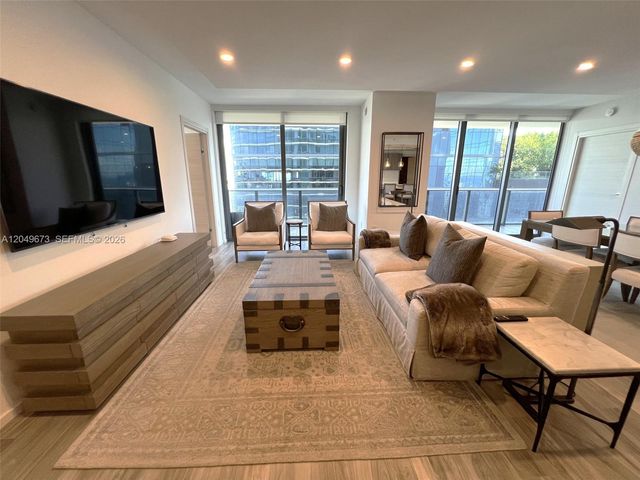 801 S Miami Ave 4608, Miami, FL 33130