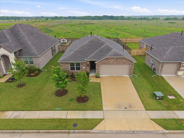 3808 Arrowchop Drive, Caddo Mills, TX 75135