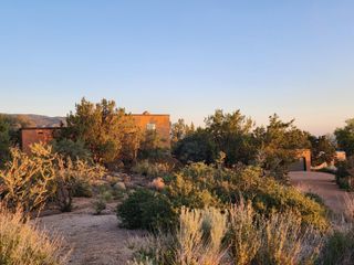 77 Pinon Hill Place NE, Albuquerque, NM 87122