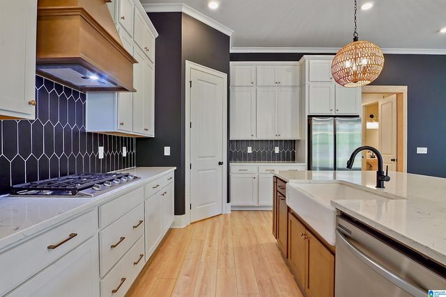 1005 CLIFTON ROAD, Hoover, AL 35244