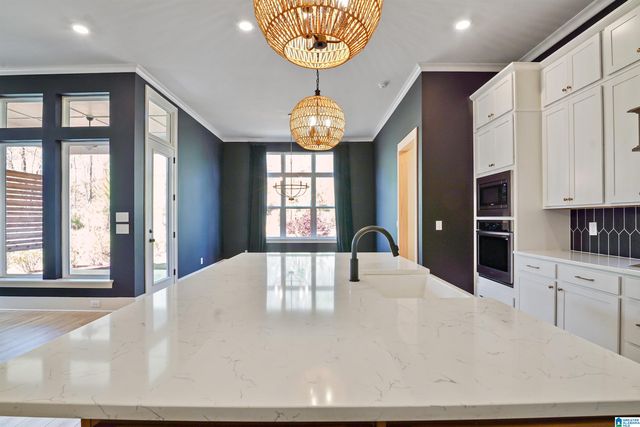 1005 CLIFTON ROAD, Hoover, AL 35244