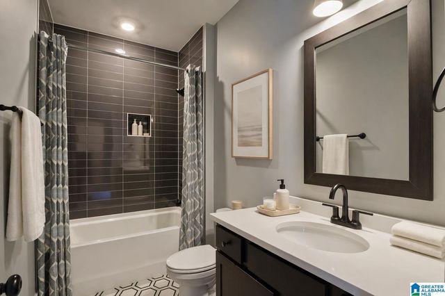 1005 CLIFTON ROAD, Hoover, AL 35244