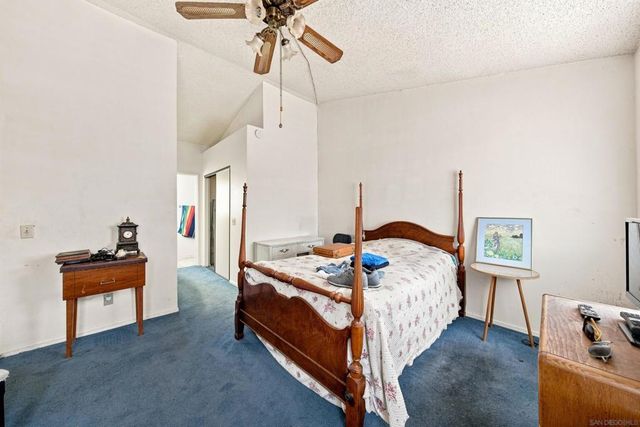 4524 Goldfinch, Oceanside, CA 92057
