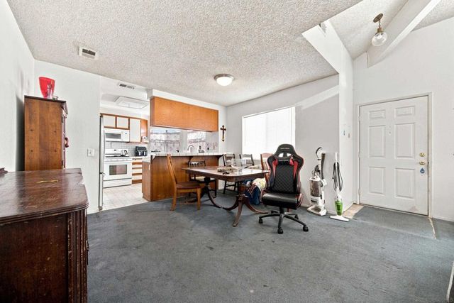 4524 Goldfinch, Oceanside, CA 92057