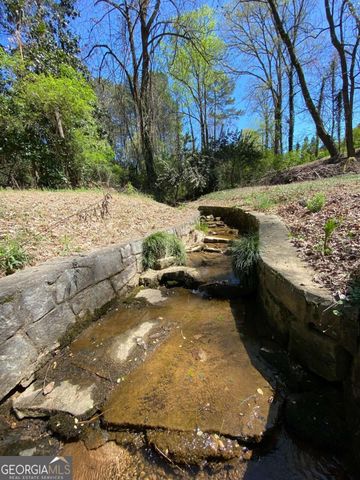 2073 E Roxboro Road NE B, Brookhaven, GA 30324