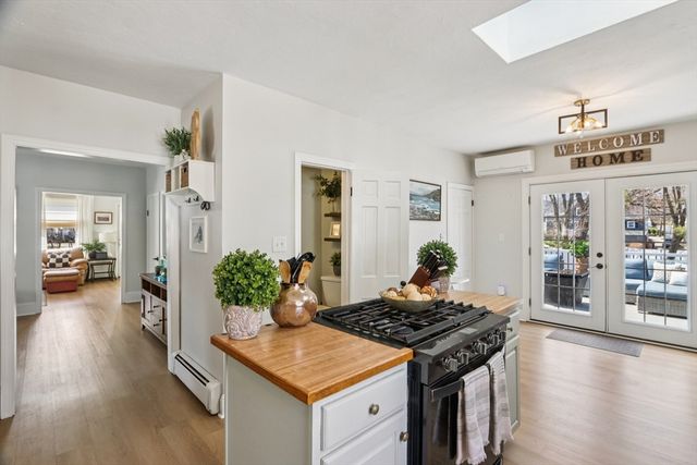 370 Broad St, Weymouth, MA 02188