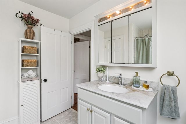 370 Broad St, Weymouth, MA 02188