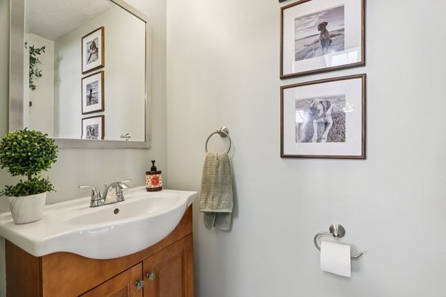 370 Broad St, Weymouth, MA 02188