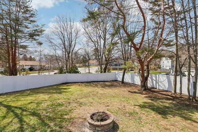 370 Broad St, Weymouth, MA 02188