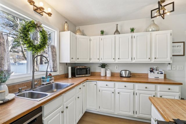 370 Broad St, Weymouth, MA 02188