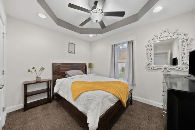 950 Terrace Creek Ln, Clarksville, TN 37040