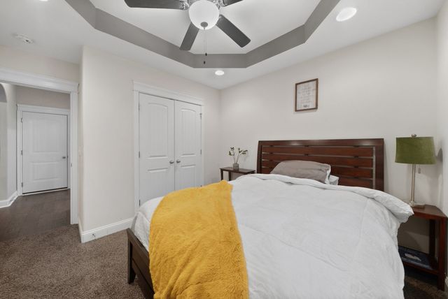 950 Terrace Creek Ln, Clarksville, TN 37040