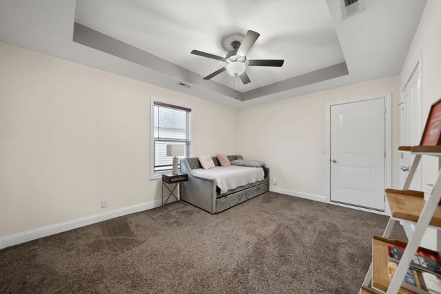 950 Terrace Creek Ln, Clarksville, TN 37040