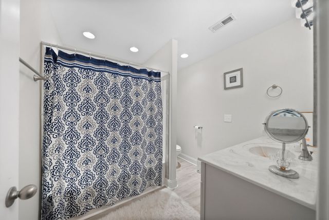 950 Terrace Creek Ln, Clarksville, TN 37040