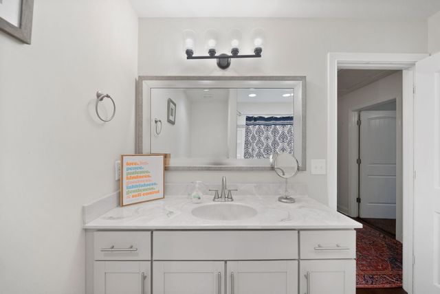 950 Terrace Creek Ln, Clarksville, TN 37040