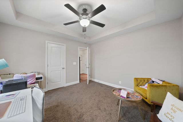 950 Terrace Creek Ln, Clarksville, TN 37040