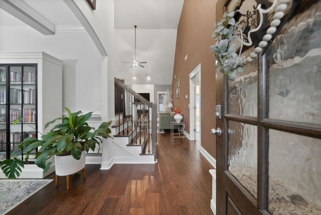 950 Terrace Creek Ln, Clarksville, TN 37040