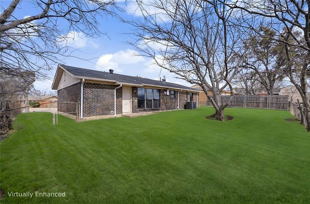 6327 Johns Way, Fort Worth, TX 76135