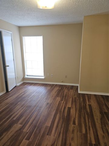 2822 Wimbledon Court, Garland, TX 75041