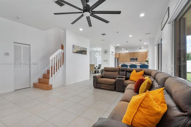 361 SW 167th Ave, Pembroke Pines, FL 33027