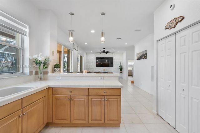 361 SW 167th Ave, Pembroke Pines, FL 33027