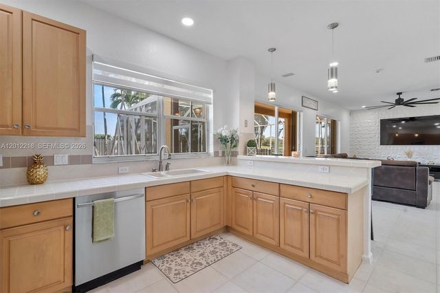 361 SW 167th Ave, Pembroke Pines, FL 33027