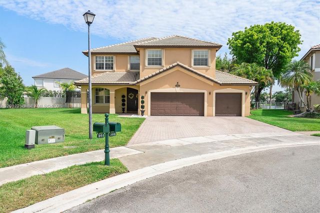 361 SW 167th Ave, Pembroke Pines, FL 33027