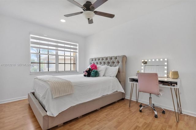 361 SW 167th Ave, Pembroke Pines, FL 33027