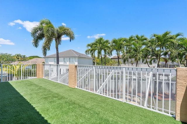 361 SW 167th Ave, Pembroke Pines, FL 33027
