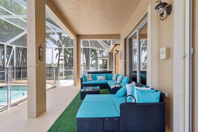 361 SW 167th Ave, Pembroke Pines, FL 33027