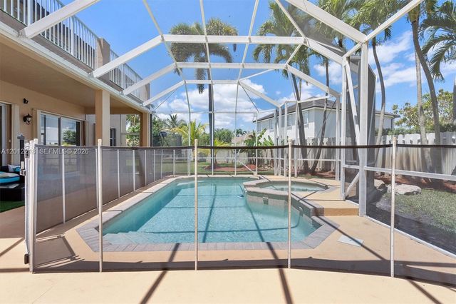 361 SW 167th Ave, Pembroke Pines, FL 33027