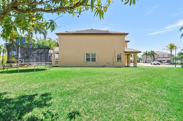 361 SW 167th Ave, Pembroke Pines, FL 33027