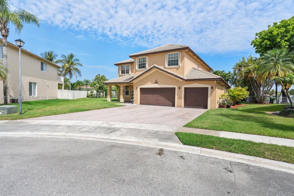 361 SW 167th Ave, Pembroke Pines, FL 33027