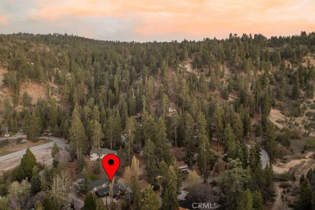 986 Cameron Drive, Big Bear Lake, CA 92315