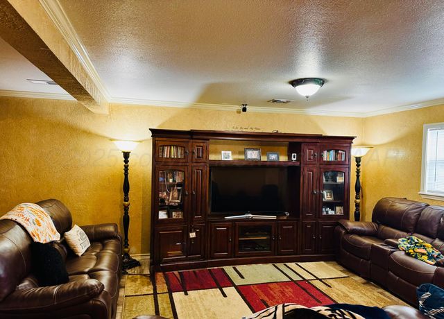 204 Garrett Street, Borger, TX 79007